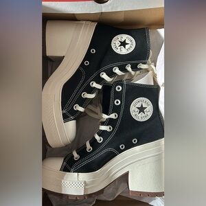 Size 8.5 converse heels